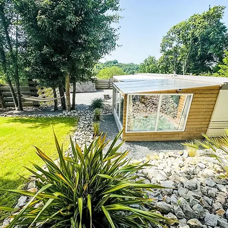 Apartment Mobilheim Mit Privatem Premium-jacuzzi By Interhome