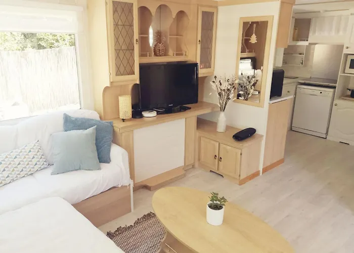 Mobilheim Mit Privatem Premium-jacuzzi By Interhome Anneville-sur-Scie